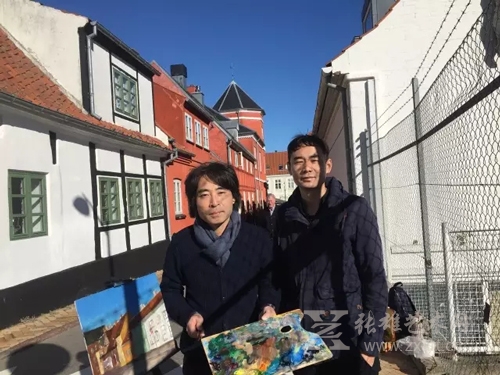 作画途中遇见了中国朋友